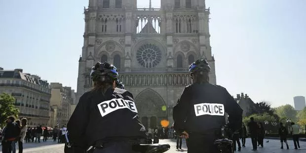 Attentats de Paris: Deux auteurs des attaques auraient transité par la Grèce.