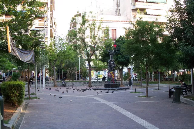 Le quartier d'Exarchia à Athènes est souvent le théâtre d'incidents surtout entre des groupes de jeunes et des policiers. Image: Badseed/WikiCommons


