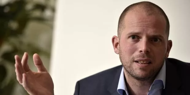 Theo Francken dément avoir conseillé au ministre grec de repousser les migrants en mer.