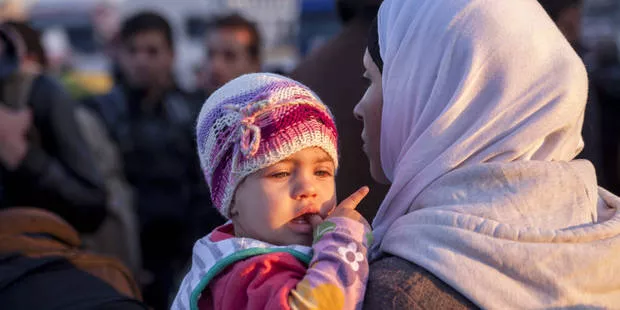 Crise des réfugiés: L'UE donne trois mois à la Grèce pour renforcer la gestion de sa frontière.