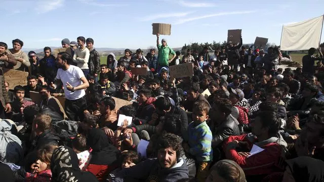 Réfugiés: la Grèce convoque son ambassadrice à Vienne.
