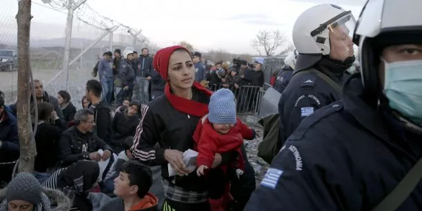 La Grèce va-t-elle accepter de devenir le Calais de l'Europe ?.