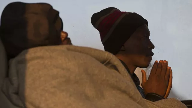 Des responsables turcs sur l'île grecque de Lesbos.