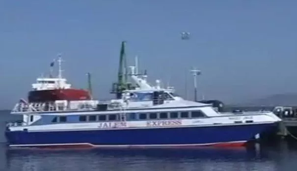 Grèce: les premiers migrants renvoyés en Turquie.