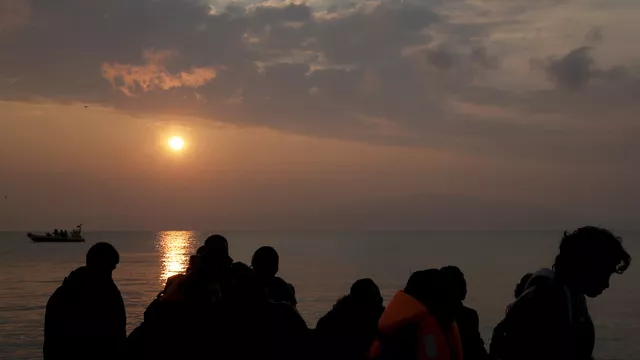 Les arrivées sur les îles grecques divisées par trois.