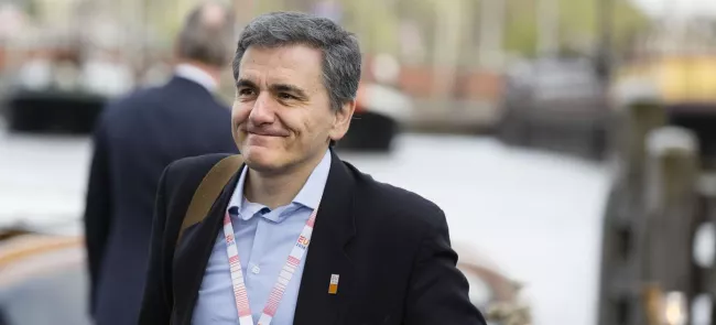 Euclide Tsakalotos, le ministre des Finances grec à son arrivée à la réunion des ministres des Finances de la zone euro à Amsterdam. Crédits photo : BART MAAT/AFP


