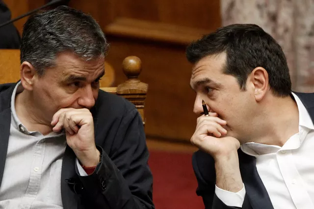 Le ministre des Finances Euclide Tsakalotos et le premier ministre Alexis Tsipras. Image: Michalis Karagiannis/Reuters


