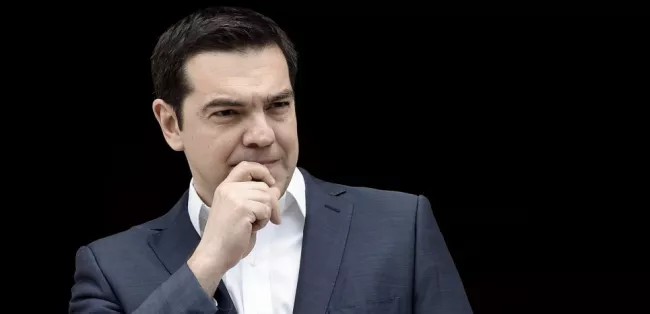 Un an après le plan de sauvetage, la Grèce peine à sortir la tête de l'eau.