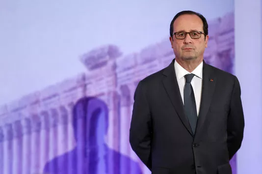 François Hollande, ici le 13 décembre au Grand Palais, a apporté son soutien à la Grèce après l'annonce du Mécanisme européen de stabilité (MES).


