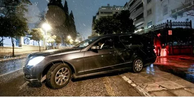 Le consul de Russie retrouvé mort dans son appartement à Athènes.