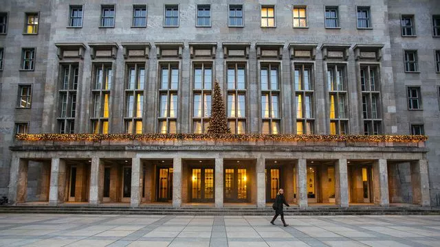 Un colis piégé qui aurait pu faire des blessures "considérables" a été découvert au ministère allemand des Finances, à Berlin, ici photographié le 2 décembre 2014.


