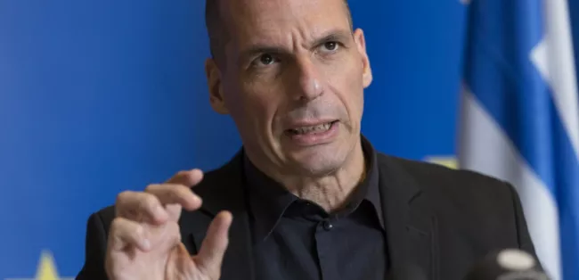 Yanis Varoufakis appelle à voter Emmanuel Macron (mais.