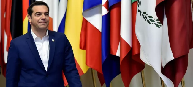 Alexis Tsipras espère aussi que son pays aura enfin accès au programme de rachat de dettes de la Banque centrale européenne, le «Quantitative Easing». Crédits photo : ERIC VIDAL/REUTERS


