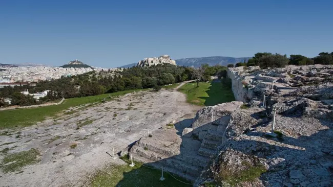 Les Grecs espèrent beaucoup de la visite de Macron.