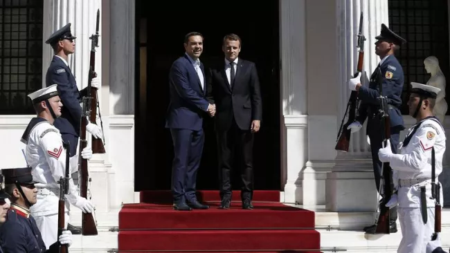 Une brise d'optimisme souffle enfin sur le moral des Grecs.