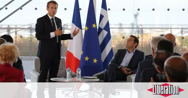 Emmanuel Macron et Aléxis Tsípras, devant les chefs d'entreprises à Athènes, vendredi.


