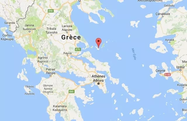 L'épicentre du séisme est situé en mer, au milieu de l'archipel des Sporades (Skopelos, Skyros, Alonissos...) et à proximité de l'île d'Eubée. Image: Capture d'écran Google Maps


