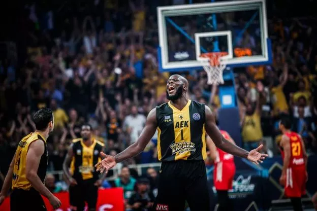 Delroy James et l'AEK sont en finale. (Champions League/D.R)


