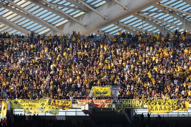 L'AEK Athènes va avoir un nouvel entraîneur. (EXPA/ Focus Images/ Yannis Hal/EXPA/ Focus Images)



