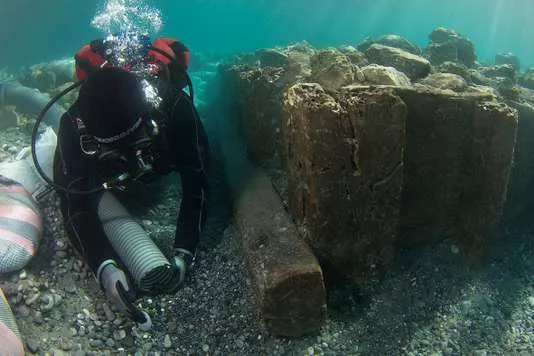 L’immense port antique de Corinthe sort de l’oubli.