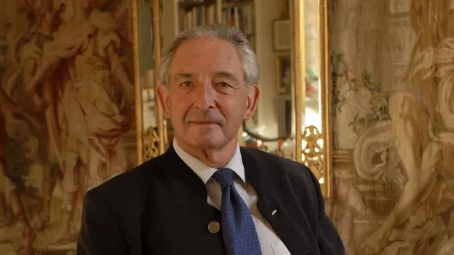 Michel de Grèce : «Il ne faut jamais laisser la vérité détruire une bonne histoire».