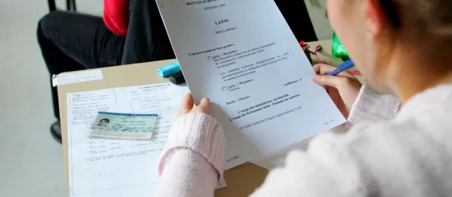 Pour l'enseignement du latin et du grec, la fracture réside dans la déperdition du nombre d'élèves entre le collège et le lycée. © Nicolas TAVERNIER/REA


