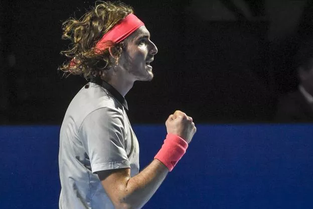 Stefanos Tsitsipas a bien débuté. (Presse sports)


