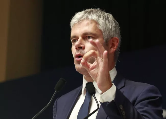 Wauquiez a-t-il raison de dire que les journalistes grecs sont plus menacés que les hongrois ?.