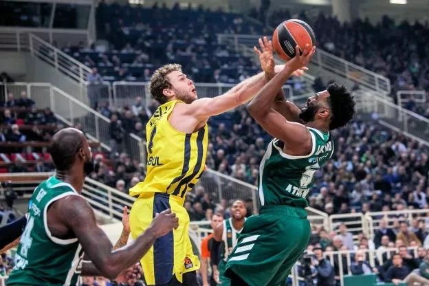 Basket - Euroligue (H) - Euroligue : Fenerbahçe assure face au Panathinaïkos.
