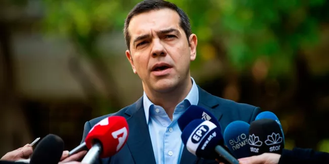 Macédoine: Tsipras demande "immédiatement" un vote de confiance au parlement.