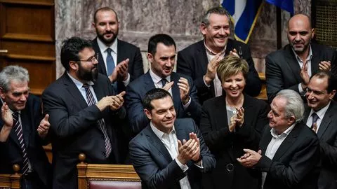 Nom de la Macédoine: Tsipras remporte un vote de confiance au parlement grec.