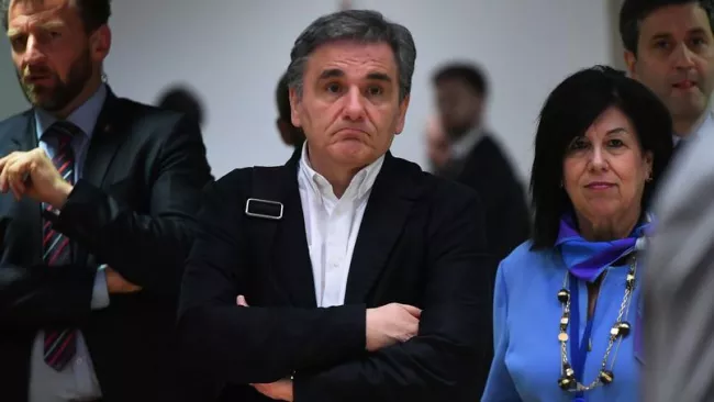 Grèce: une dette moins pressante, des banques encore fragiles.