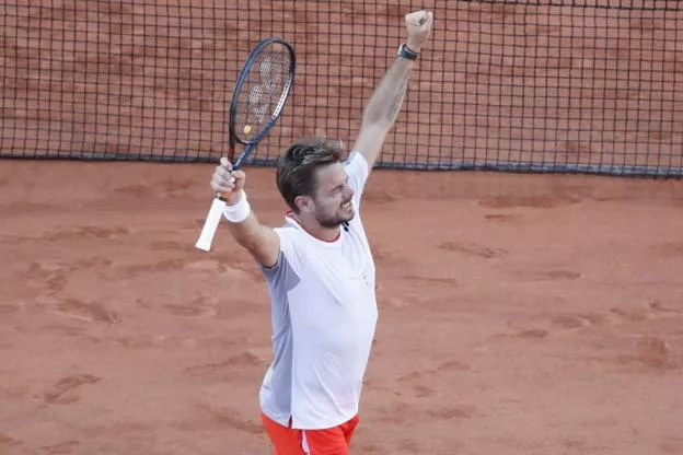Roland-Garros : Stan Wawrinka vient à bout de Stefanos Tsitsipas après un match de plus de cinq heures.