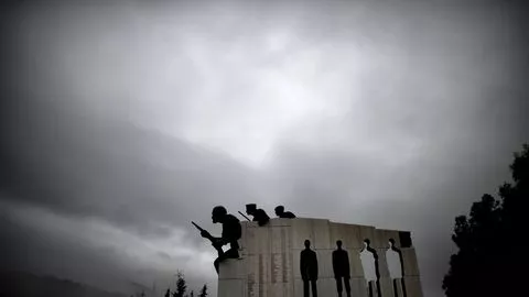 Athènes et Berlin croisent le fer sur les réparations de guerre.