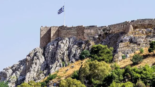 Athènes en dix dates: 30 mai 1941, deux Grecs décrochent le drapeau à croix gammée.