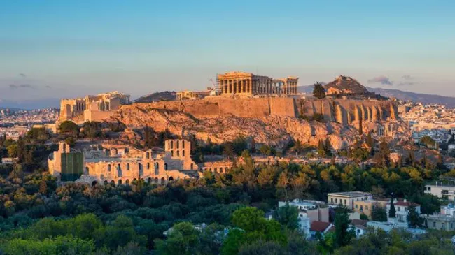 En Grèce, le tourisme fait moins recette cette année.