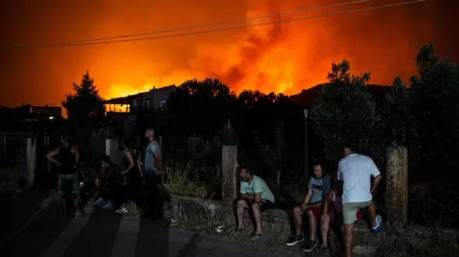 L’île grecque d’Eubée ravagée par les flammes.