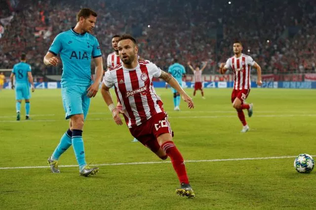 Foot - C1 - Ligue des champions : Tottenham tenu en échec par Mathieu Valbuena et l'Olympiakos.