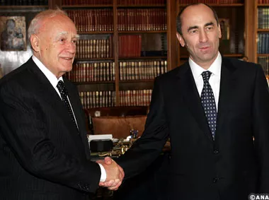 papoulias kotcharian