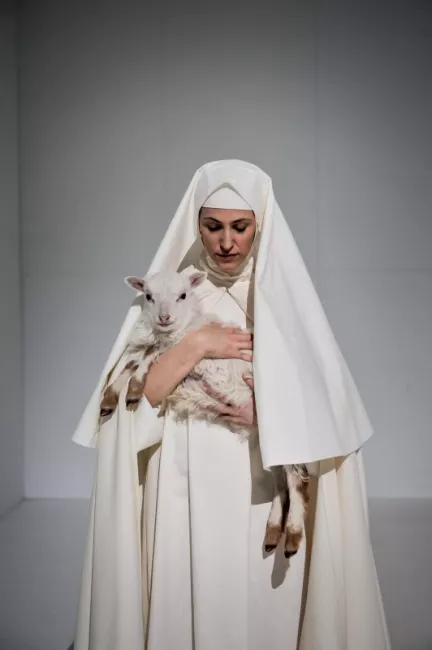 Ödipus der Tyrann - mise en scène de Romeo Castellucci