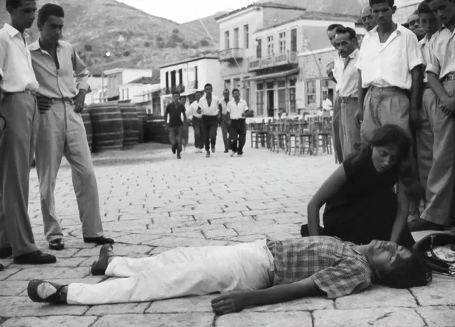 "La fille en noir", de Michalis Cacoyannis