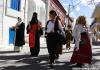 Une satyre digne d'Aristophane en pleine rue de Kardamyla.