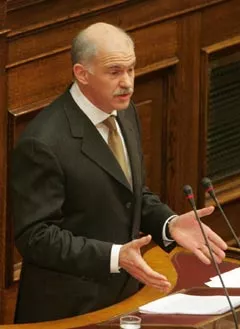M. Papandreou à la tribune